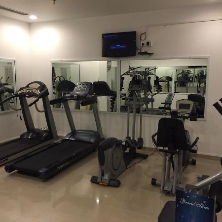 纳西克 你好旅馆5酒店 外观 照片